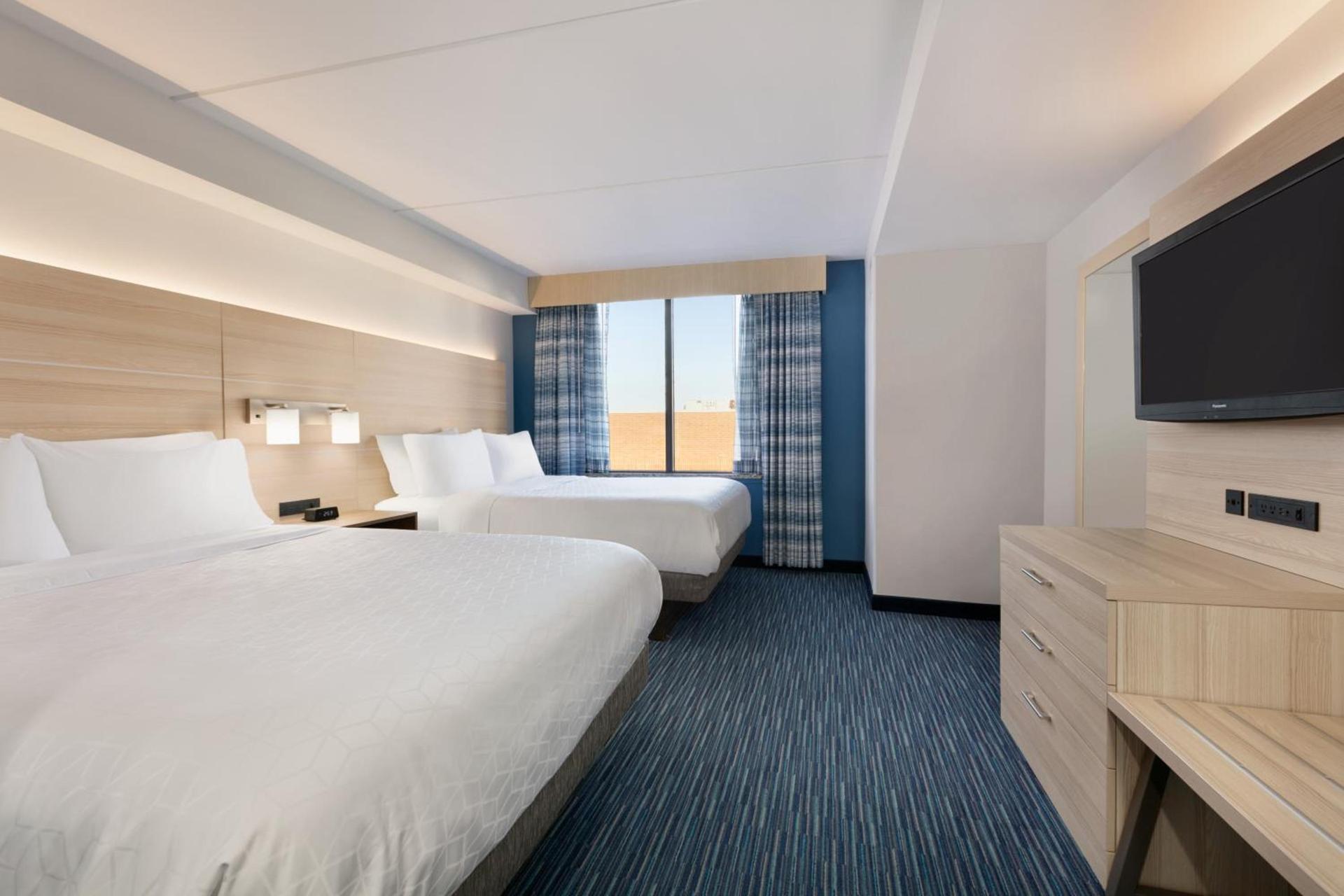Holiday Inn Express Hotel & Suites Norfolk Airport by IHG photo 7