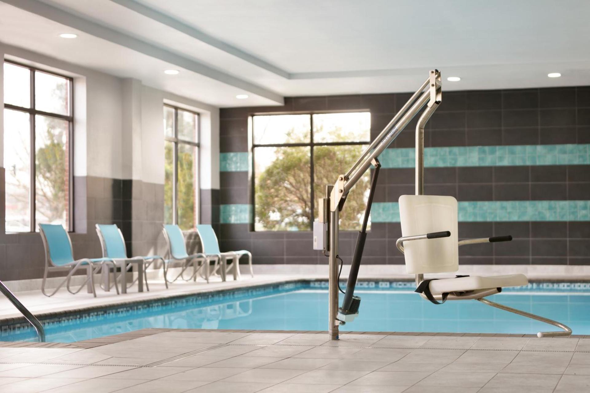 Holiday Inn Express Hotel & Suites Norfolk Airport by IHG photo 19