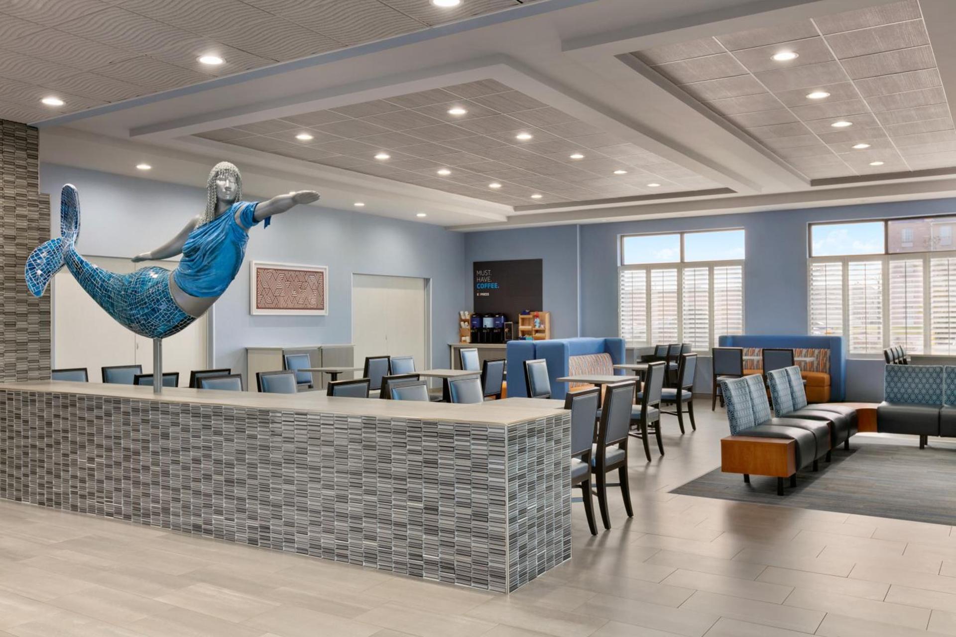 Holiday Inn Express Hotel & Suites Norfolk Airport by IHG photo 41