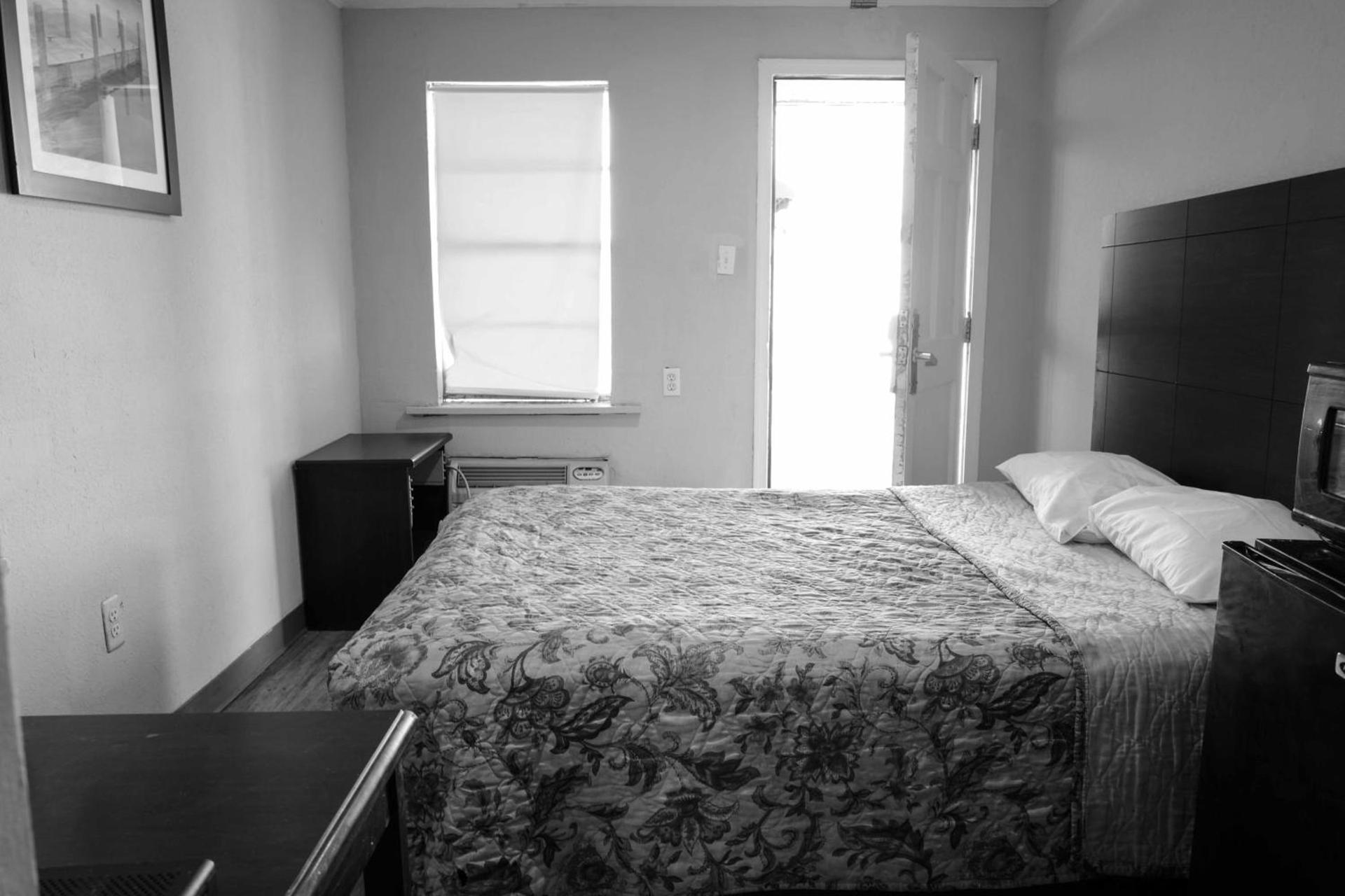 Richmond Motel photo 25