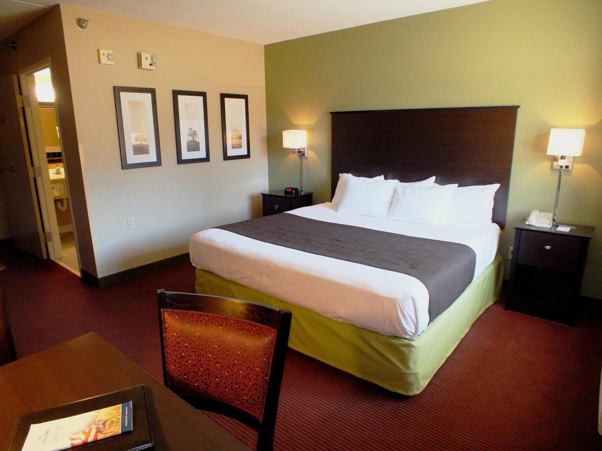 AmericInn by Wyndham Okoboji photo 54