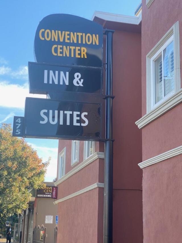Convention Center Inn & Suites photo 4