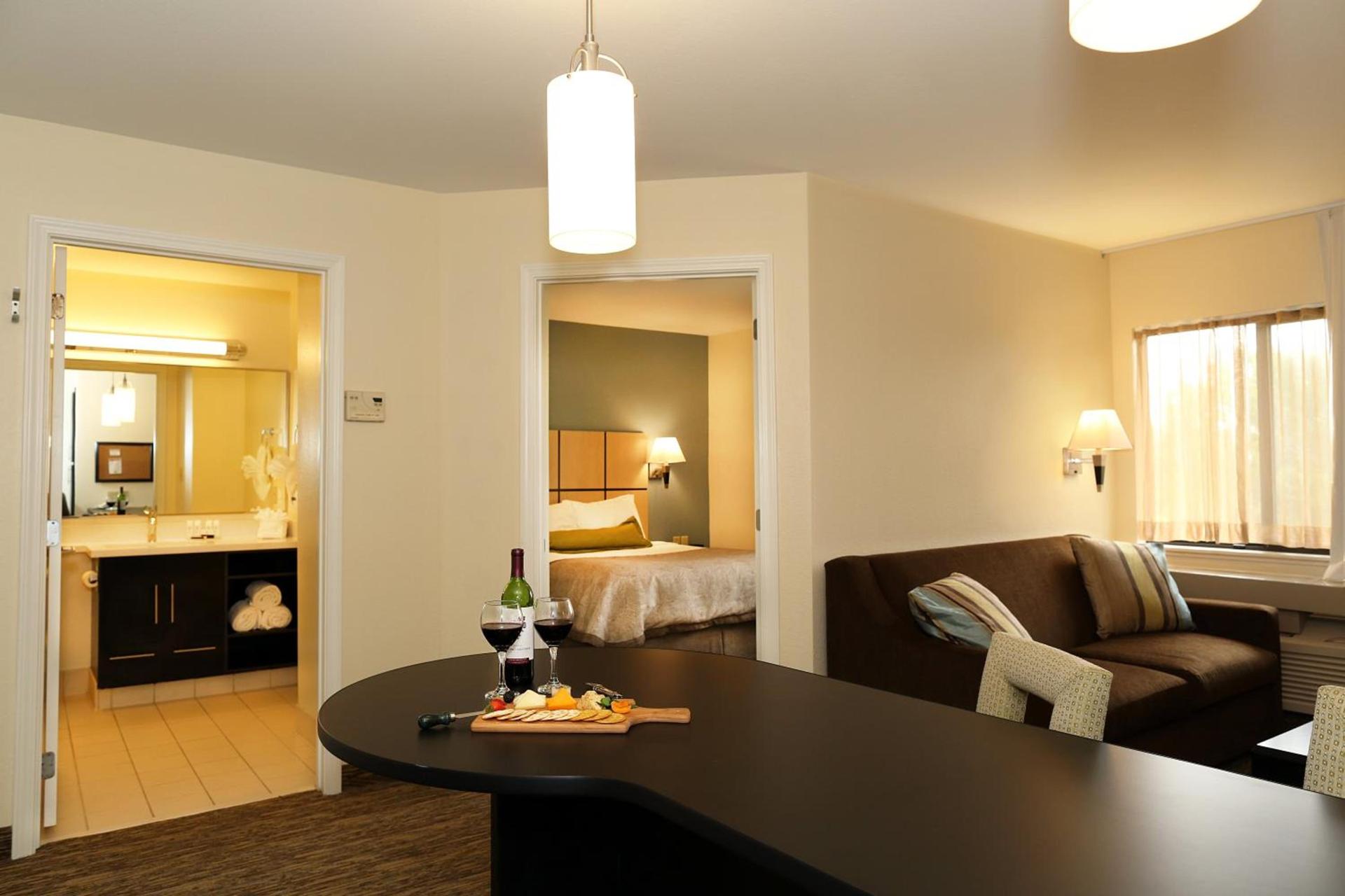 Candlewood Suites East Lansing by IHG photo 14