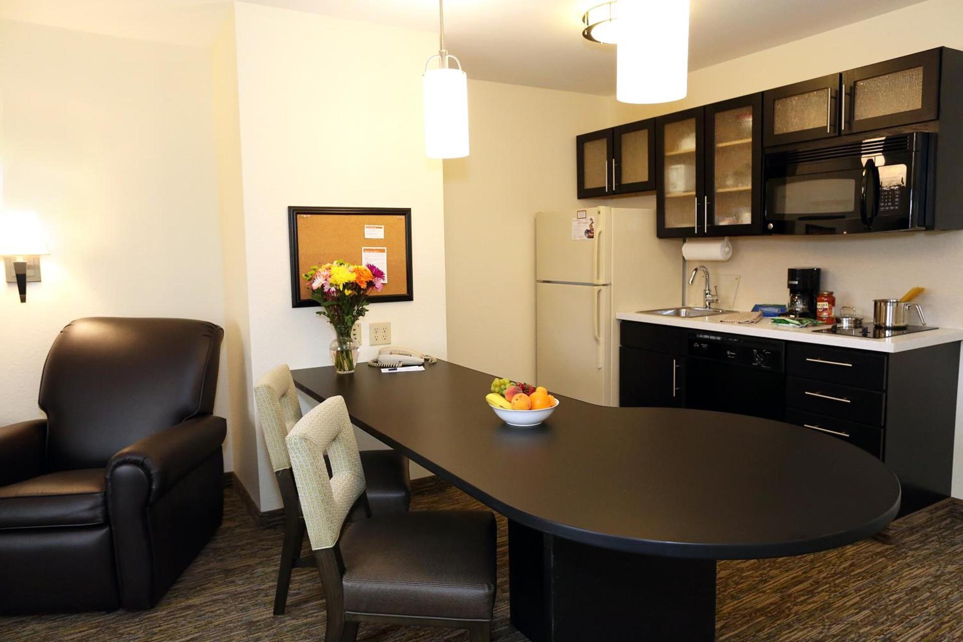Candlewood Suites East Lansing by IHG photo 17