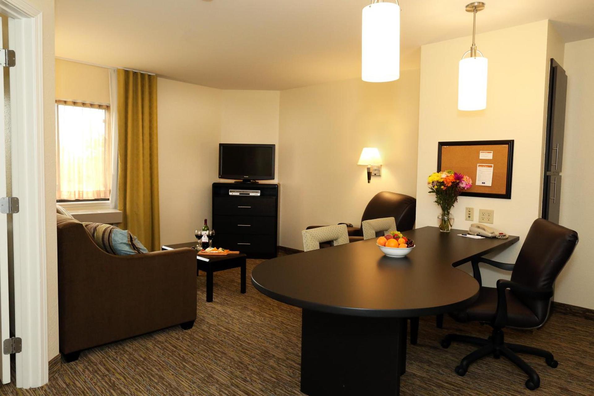 Candlewood Suites East Lansing by IHG photo 16