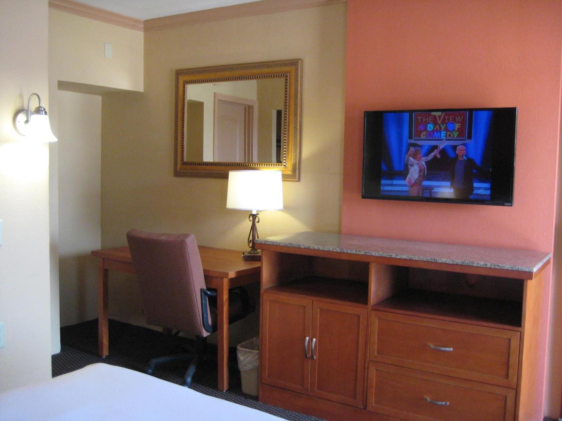 Americas Best Value Inn - Porterville photo 13