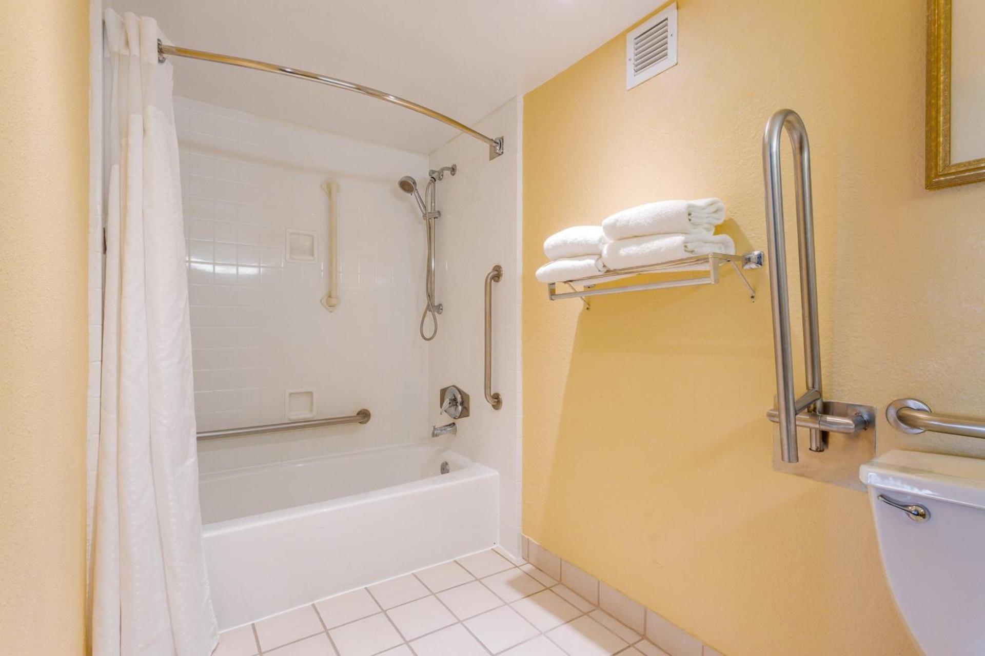 Ocean Breeze Inn Vero Beach photo 25