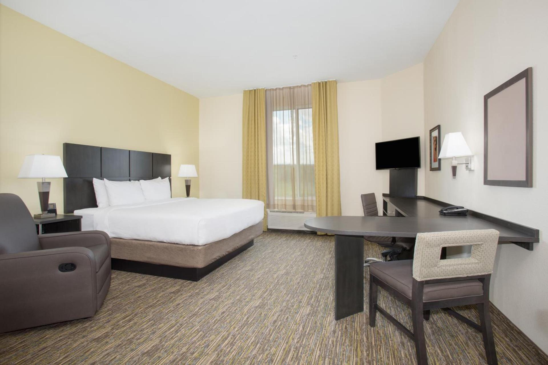 Candlewood Suites Dickinson by IHG photo 5