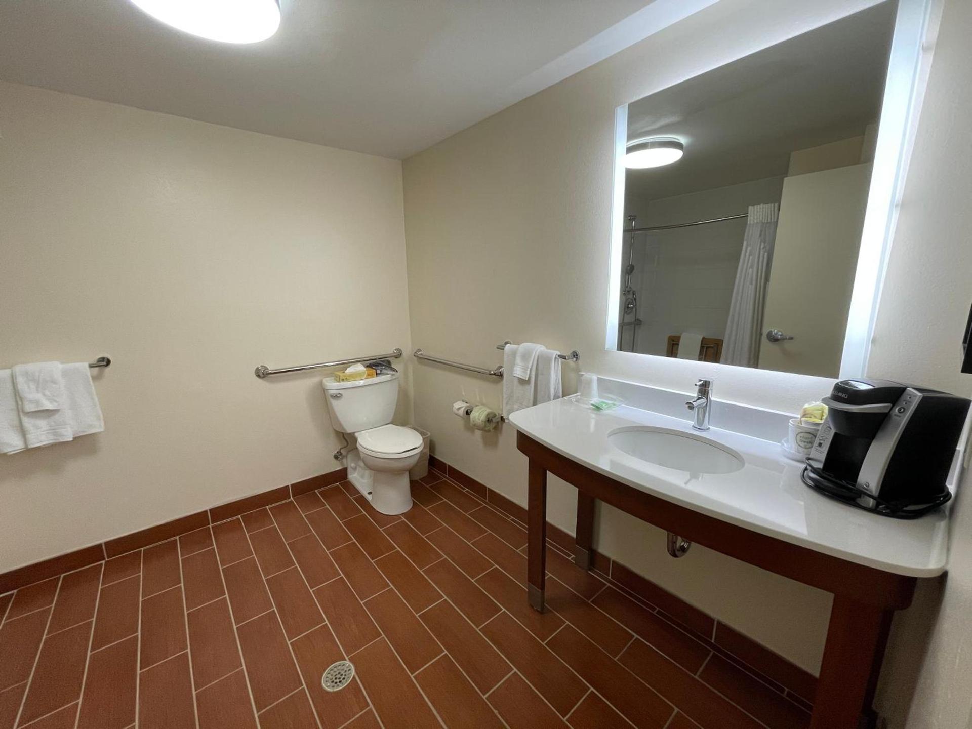 Holiday Inn Bangor by IHG photo 37