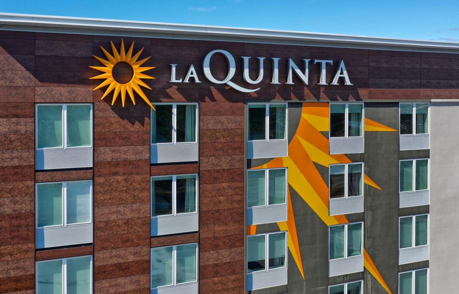 La Quinta by Wyndham Mobile photo 12