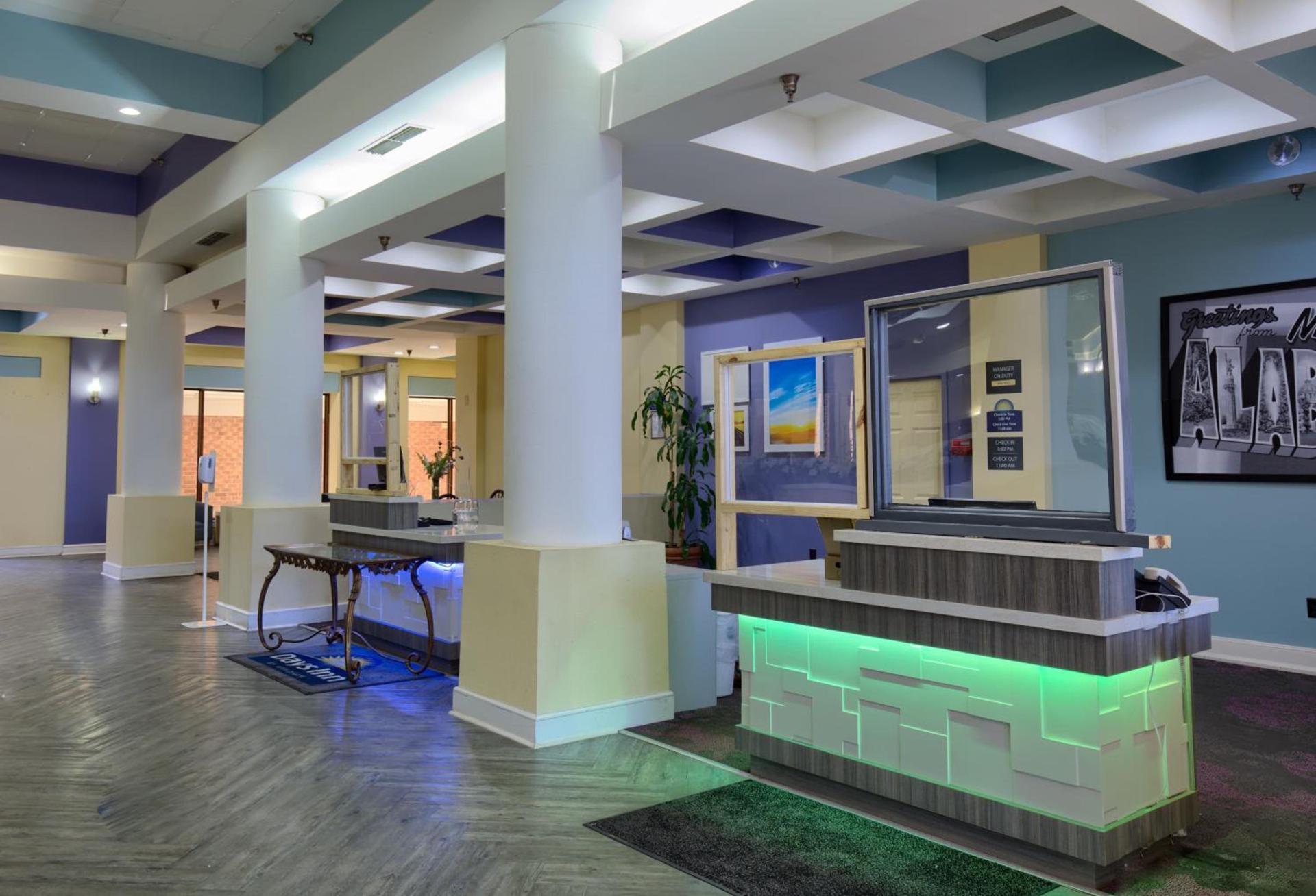 Days Inn by Wyndham Mobile I-65 photo 33