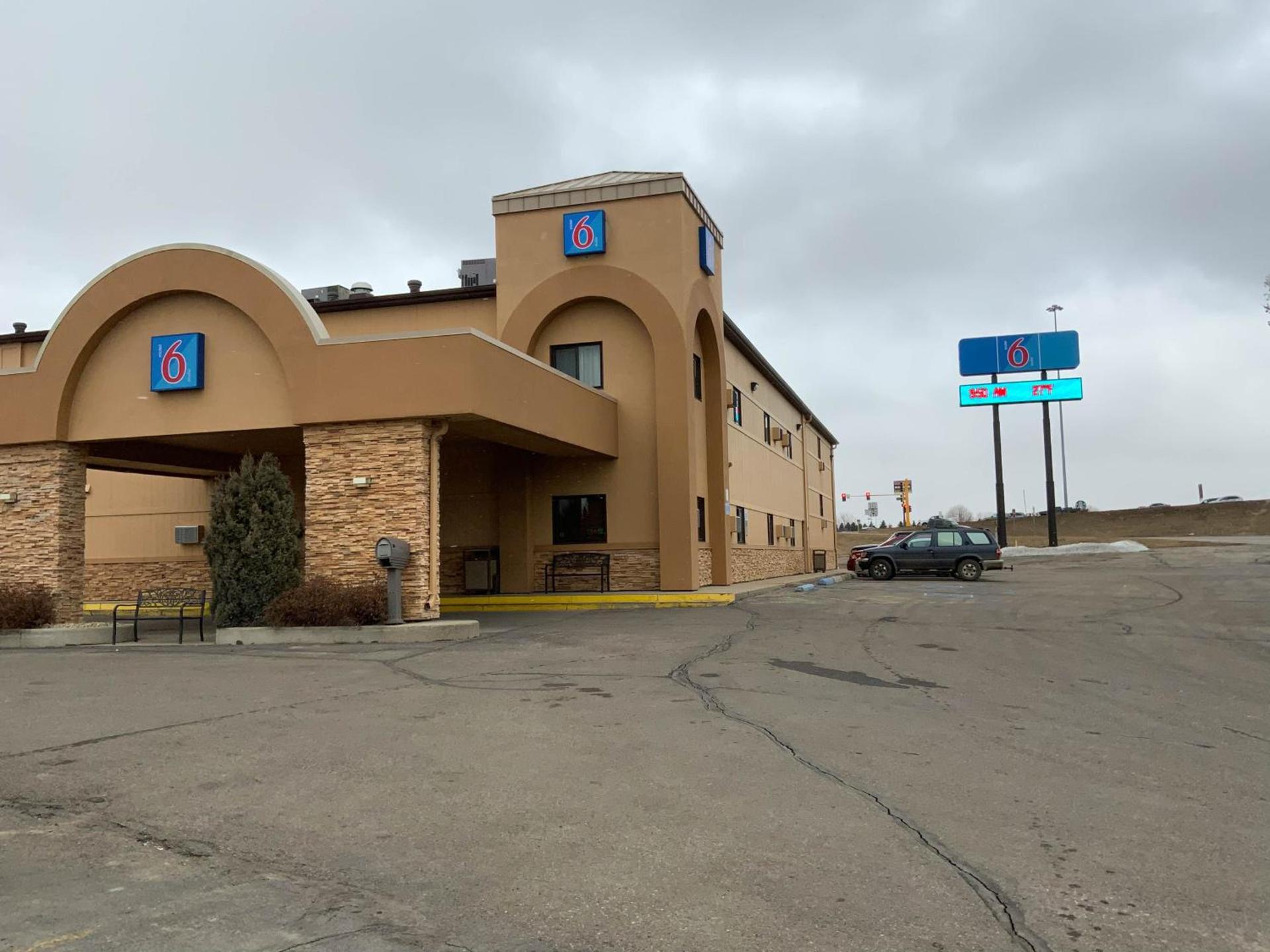 Studio 6 - Minot, ND photo 1