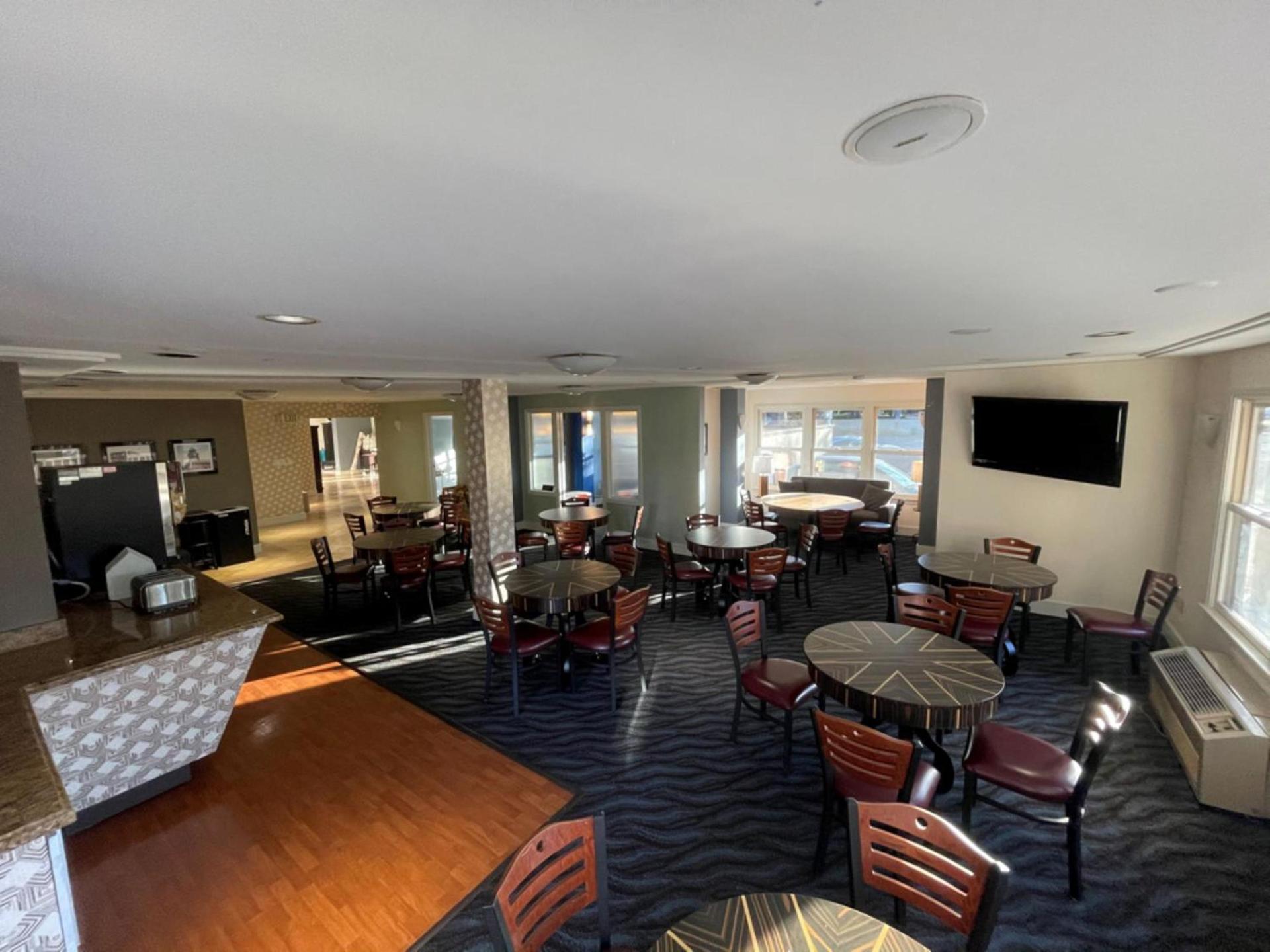 SureStay Plus Hotel by Best Western Mountain View photo 29