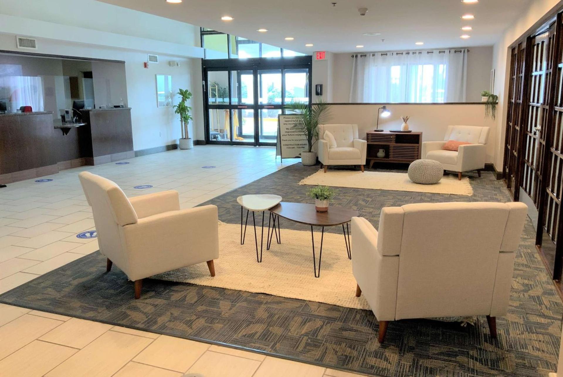 Wingate by Wyndham Jackson Ridgeland photo 2