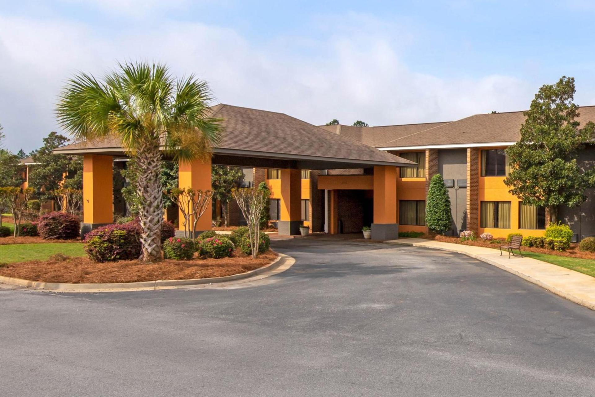 LikeHome Extended Stay Hotel Warner Robins photo 2