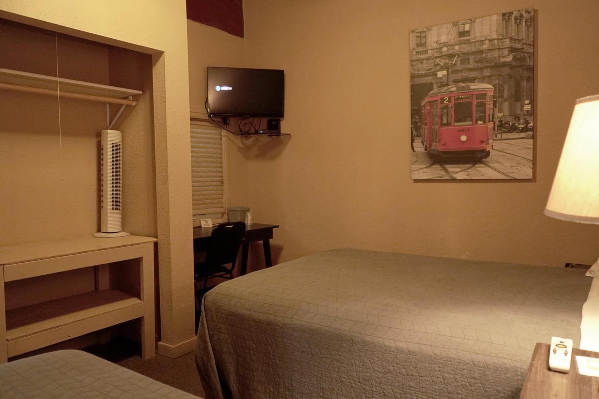 Old School Motel RV photo 36