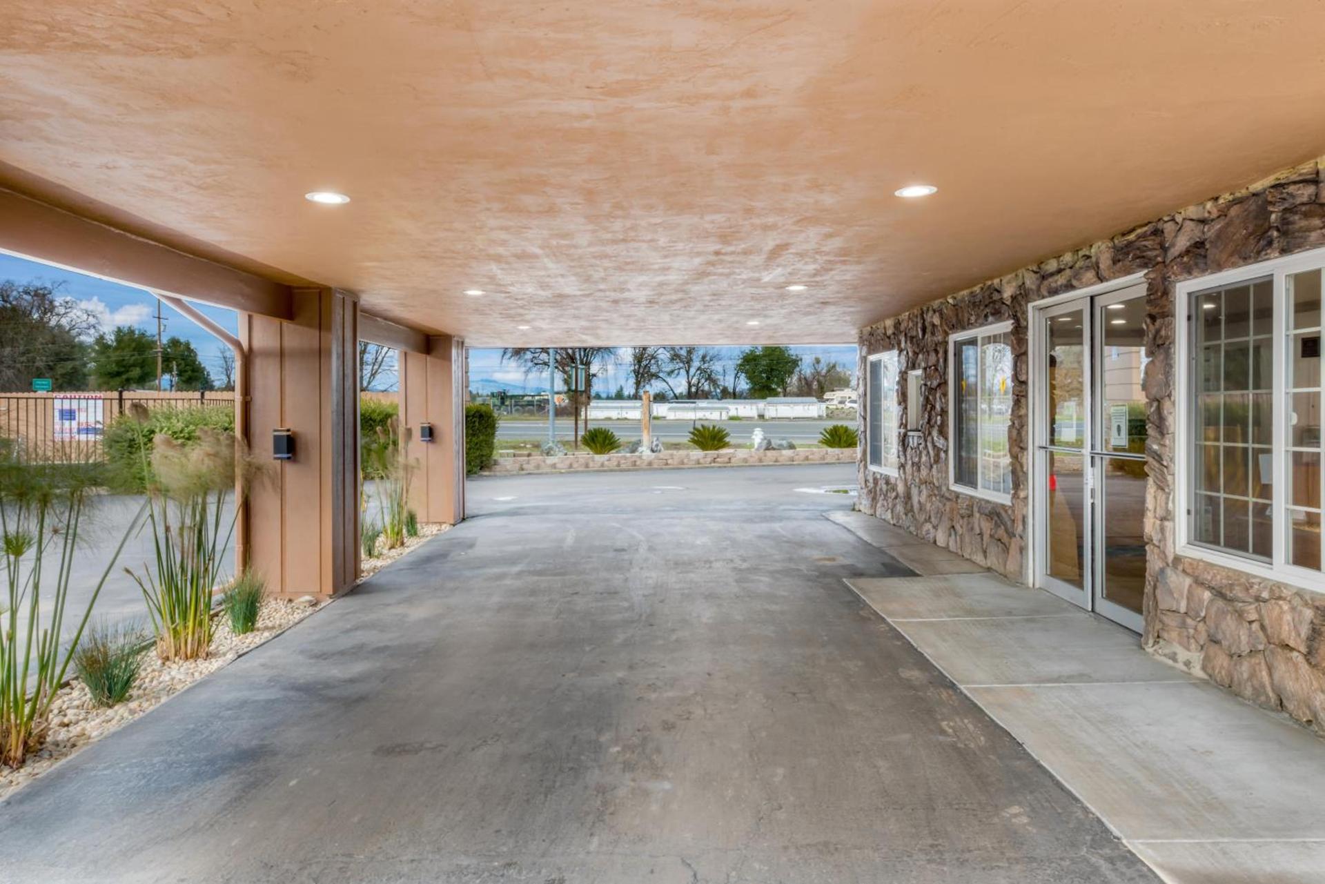 Americas Best Value Inn - Ukiah photo 30