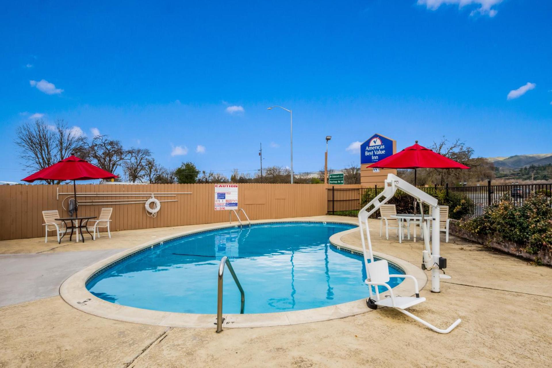 Americas Best Value Inn - Ukiah photo 7