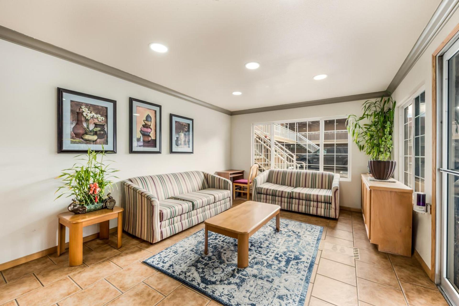 Americas Best Value Inn - Ukiah photo 9