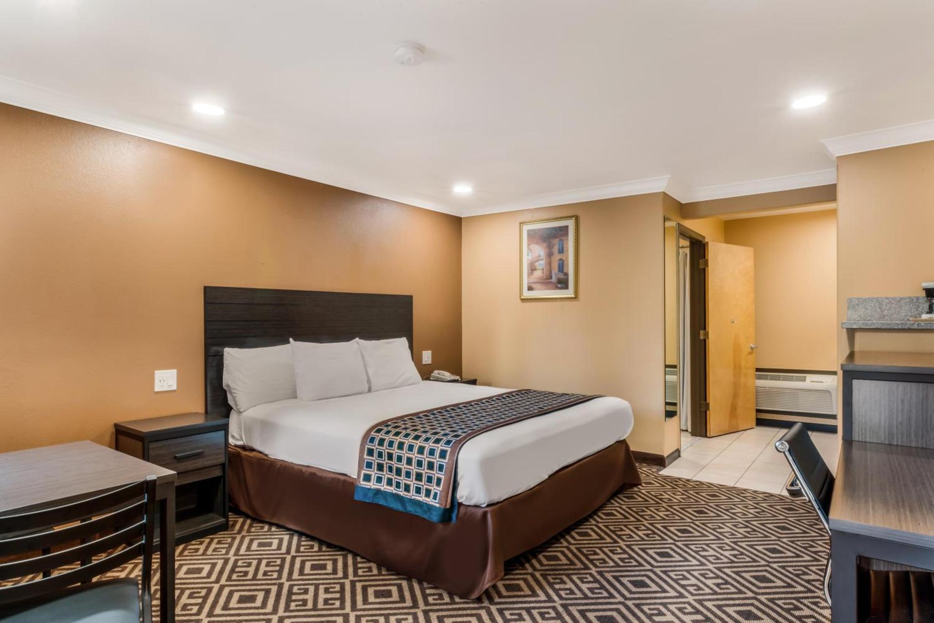 Americas Best Value Inn - Ukiah photo 16