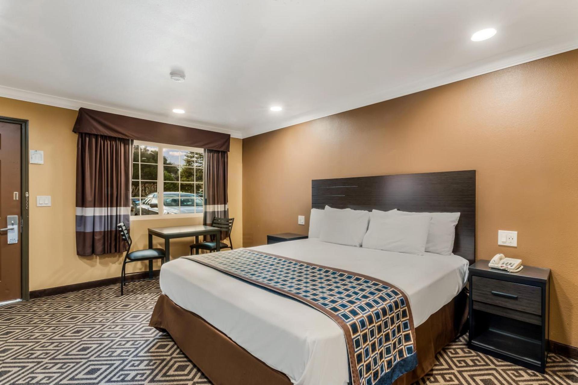 Americas Best Value Inn - Ukiah photo 15