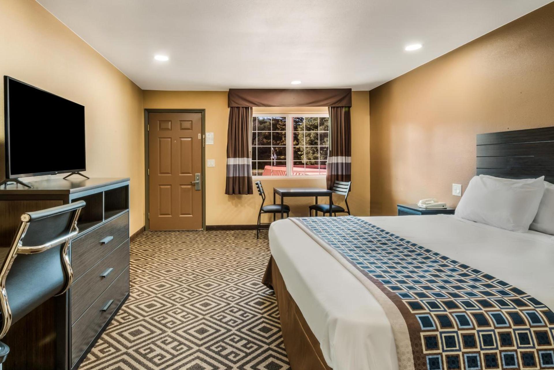 Americas Best Value Inn - Ukiah photo 23