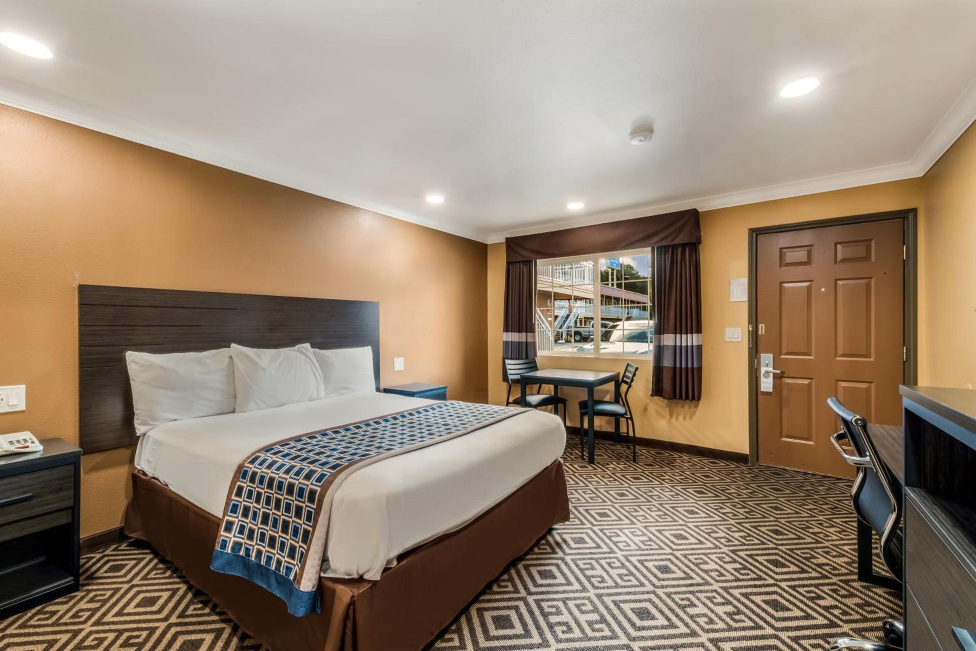 Americas Best Value Inn - Ukiah photo 25