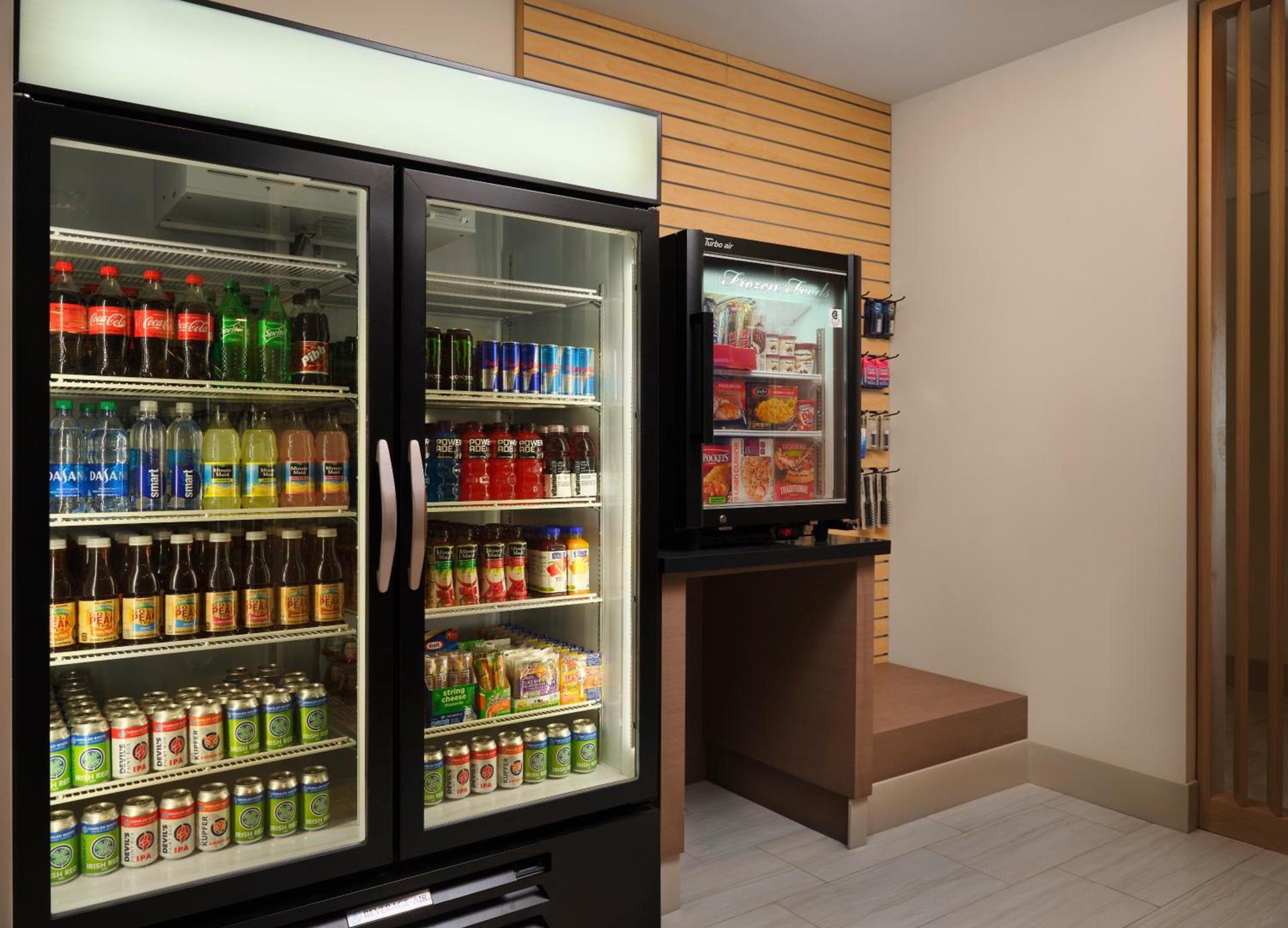 Holiday Inn Express & Suites - Lockport by IHG photo 9