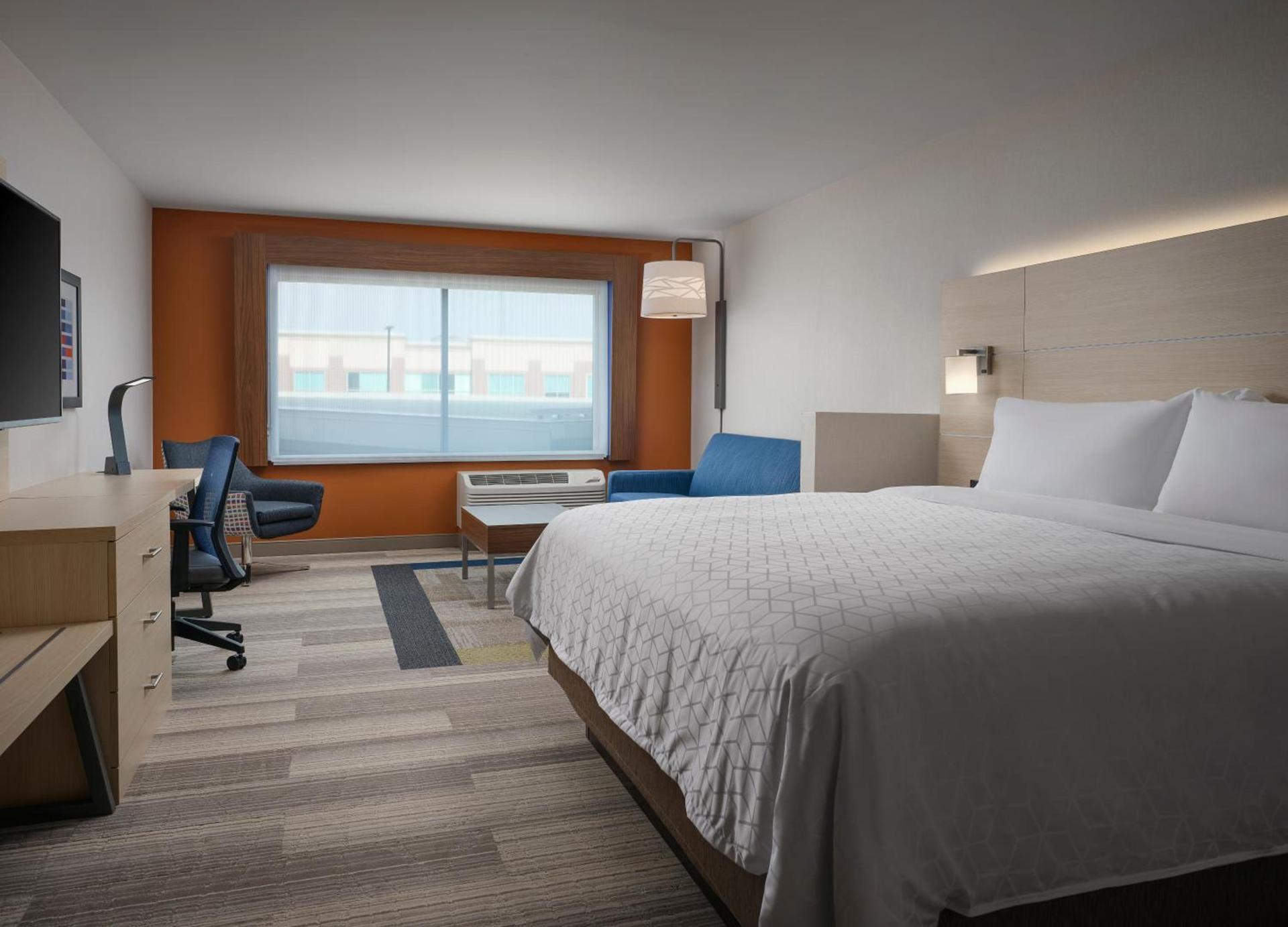Holiday Inn Express & Suites - Lockport by IHG photo 20