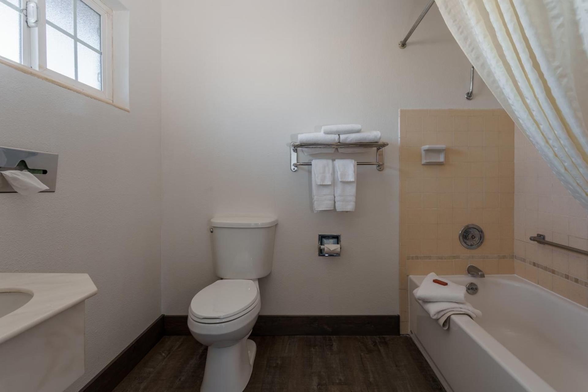 Riverfront Inn Roseburg photo 33