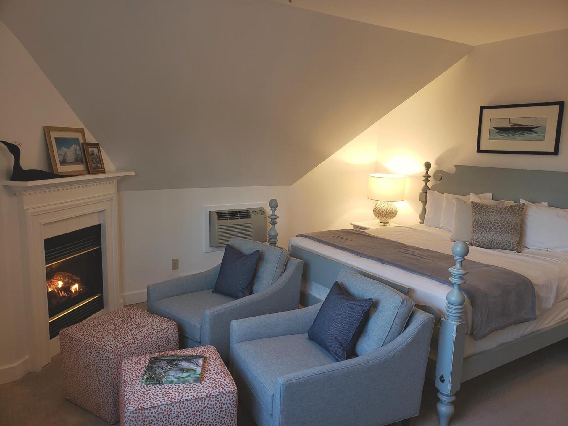 Sand Bar Cottage Inn photo 37