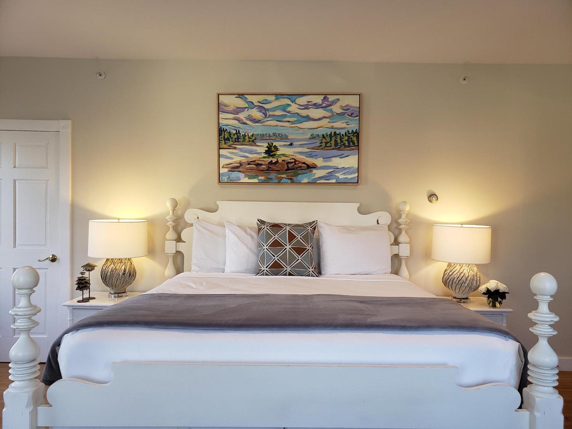 Sand Bar Cottage Inn photo 51