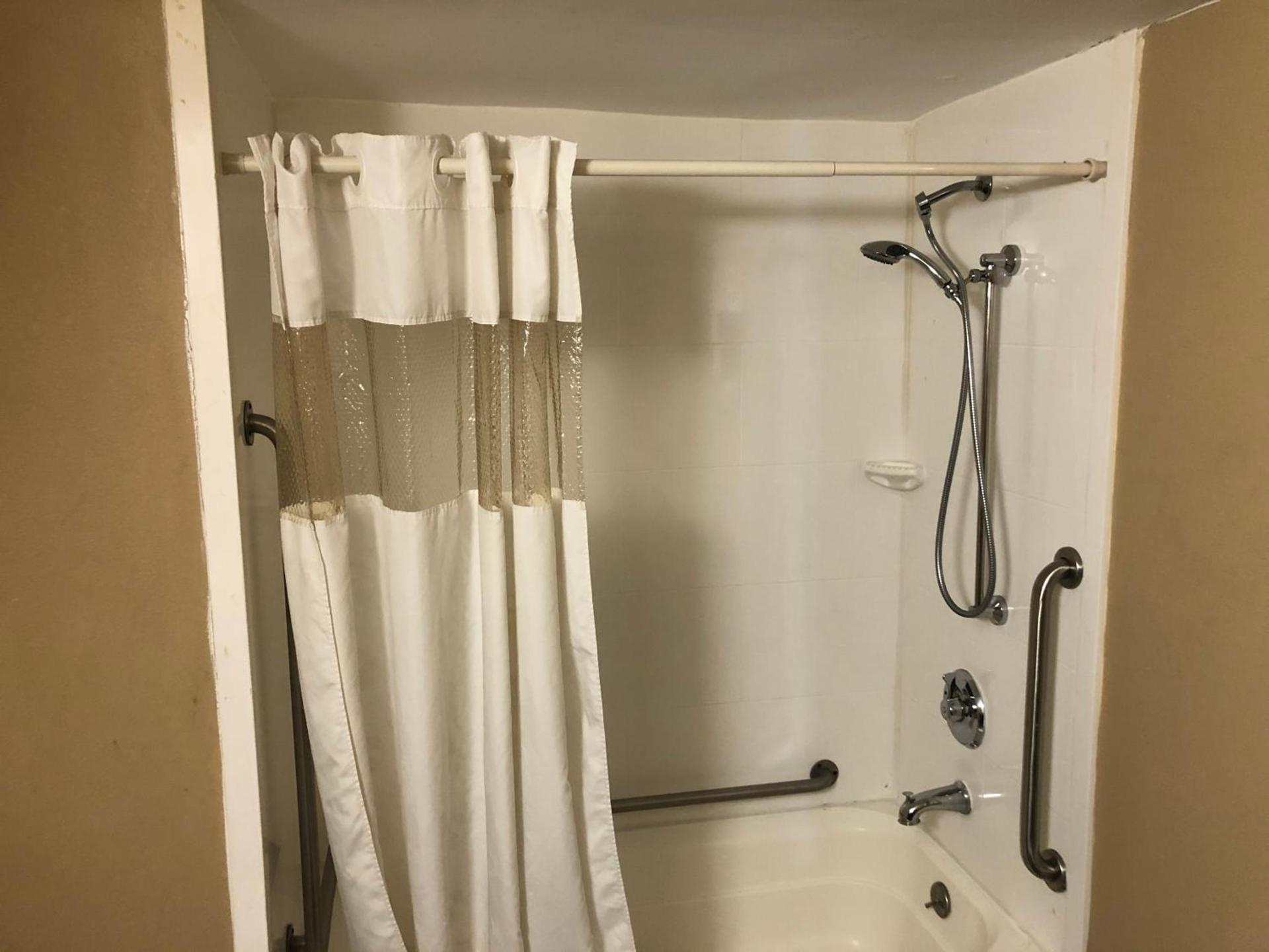 Rodeway Inn Joint Base Andrews Area photo 24