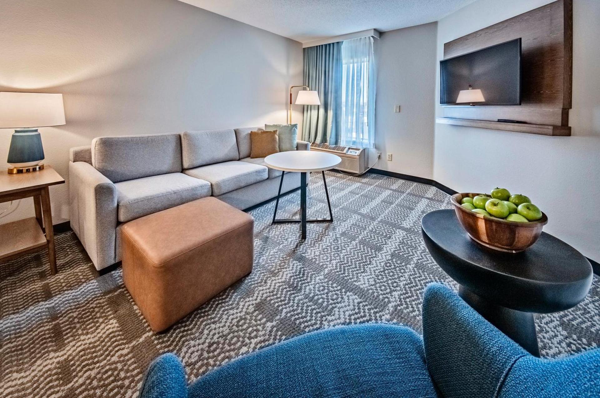 Staybridge Suites Cedar Rapids North by IHG photo 13