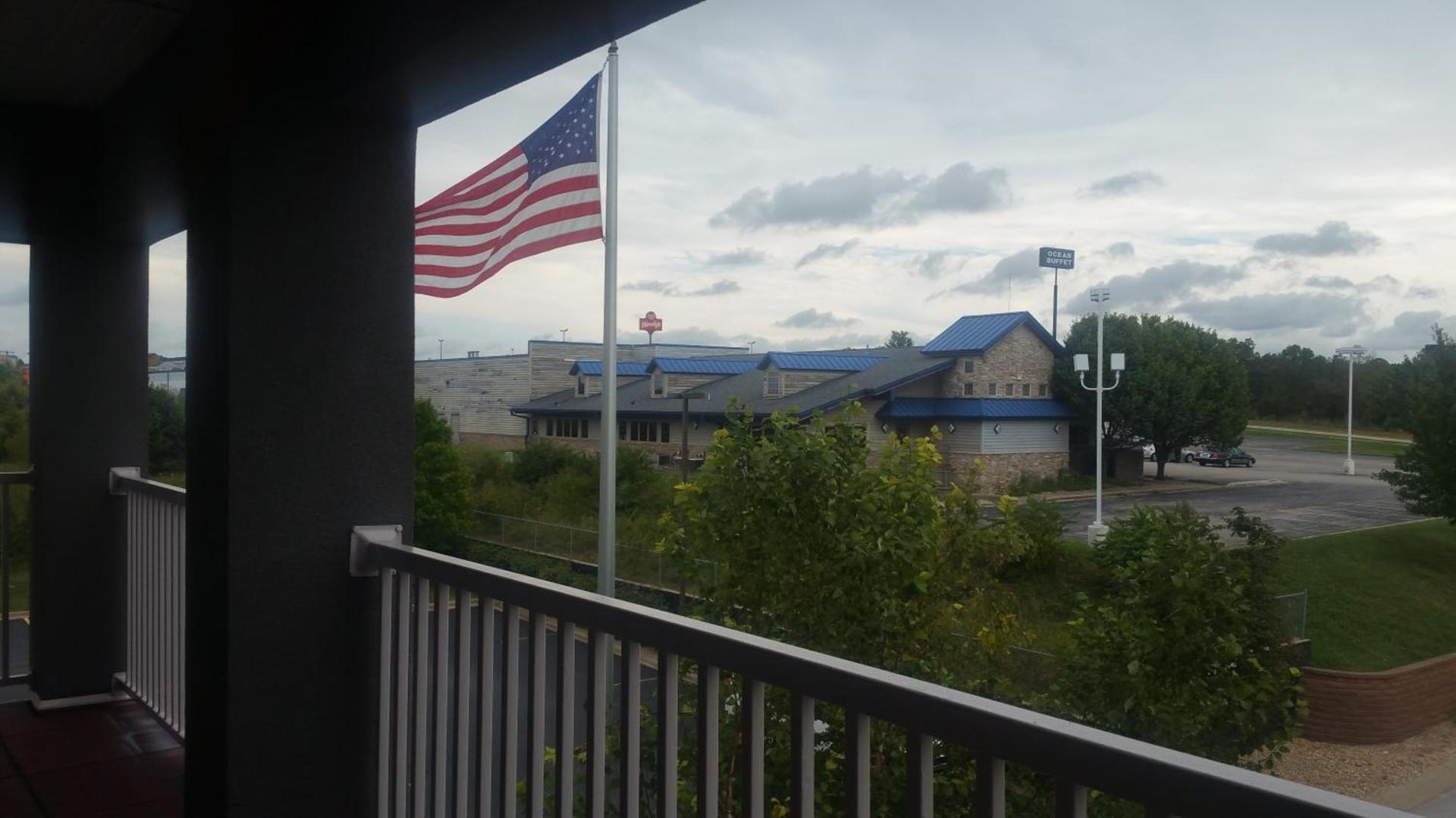 MainStay Suites St Robert - Fort Leonard Wood photo 42