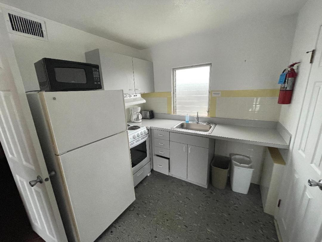 Pink Champagne Motel photo 9