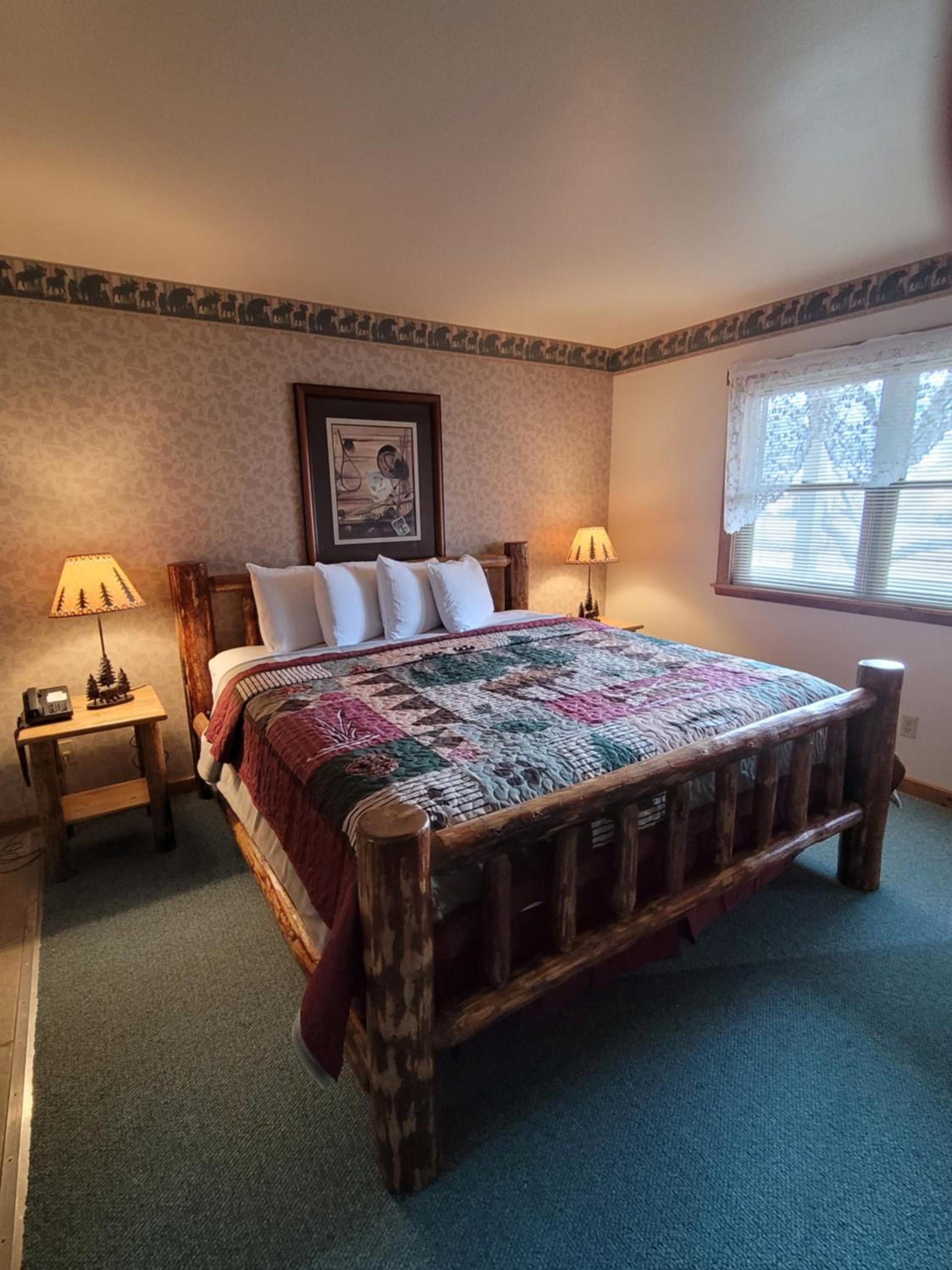 Yellowstone Basin Inn photo 21