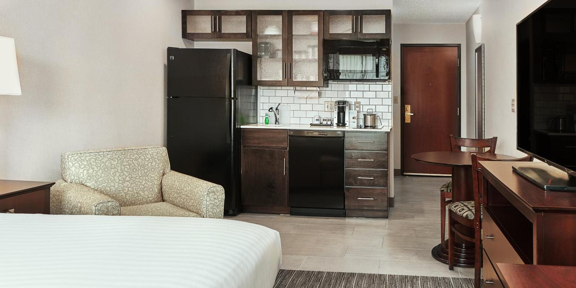 Holiday Inn Express Grove City - Premium Outlet Mall by IHG photo 23