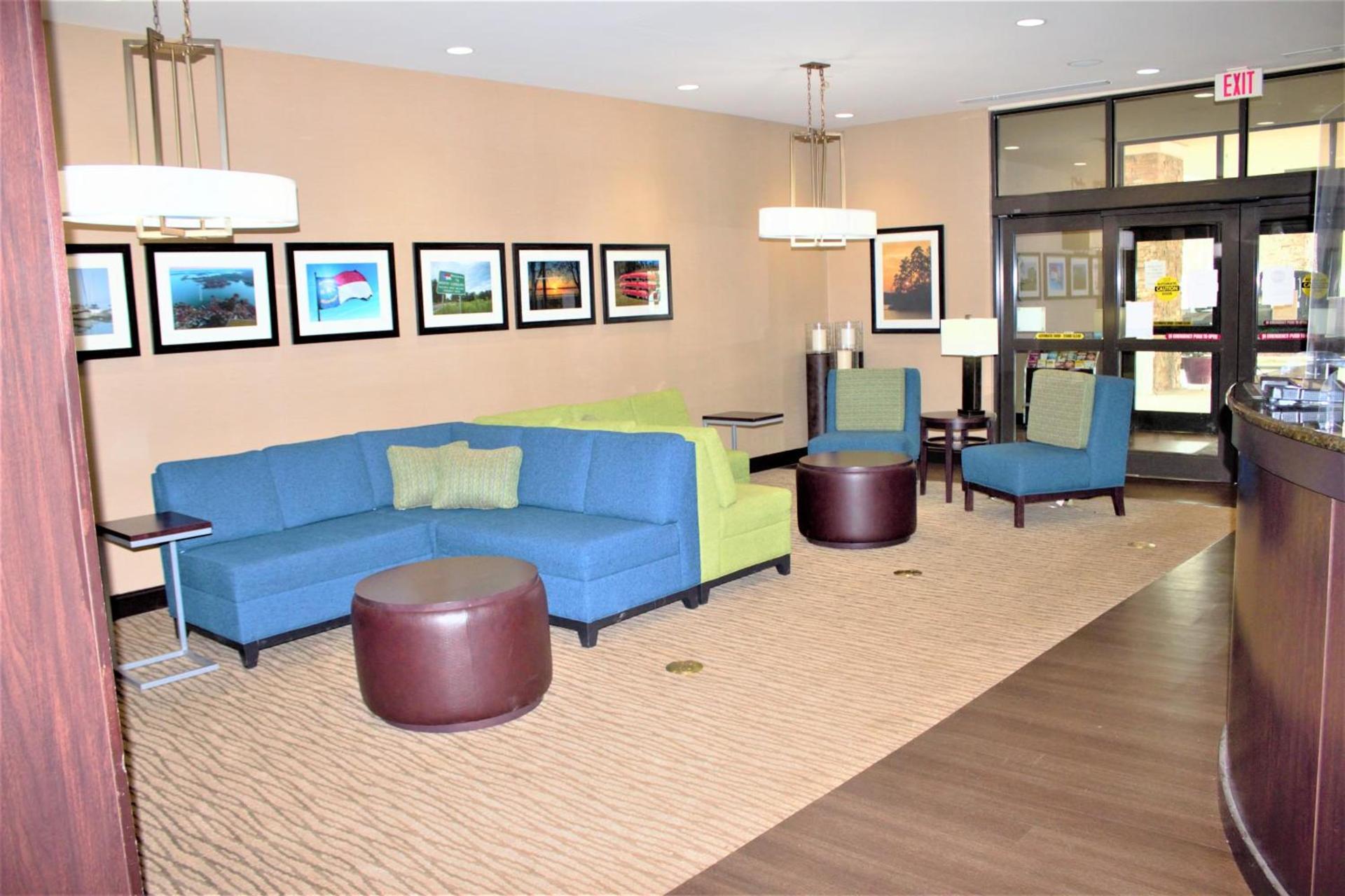 Comfort Suites Huntersville near Lake Norman photo 38