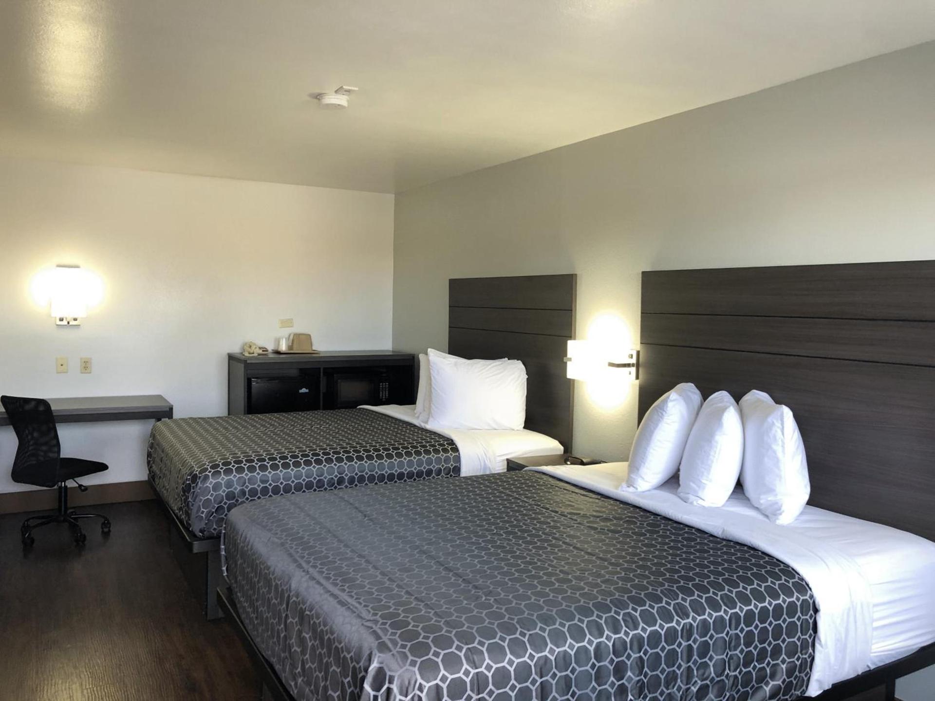 Americas Best Value Inn & Suites San Antonio Arena District photo 16