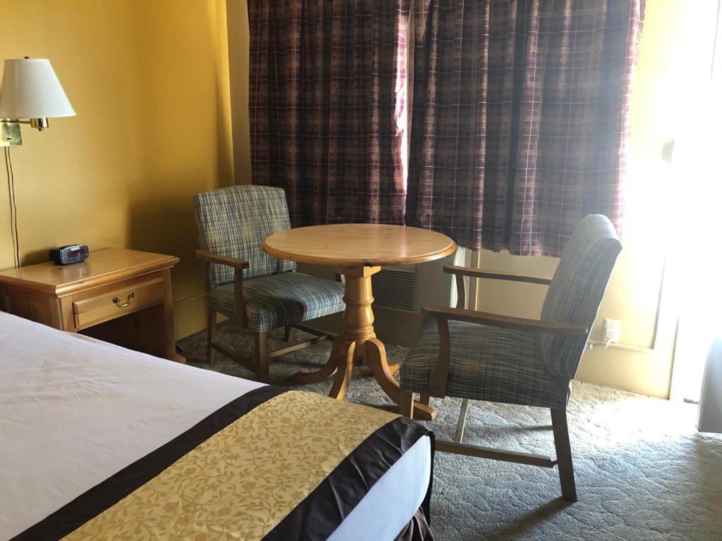 Knights Inn - Baker City photo 53