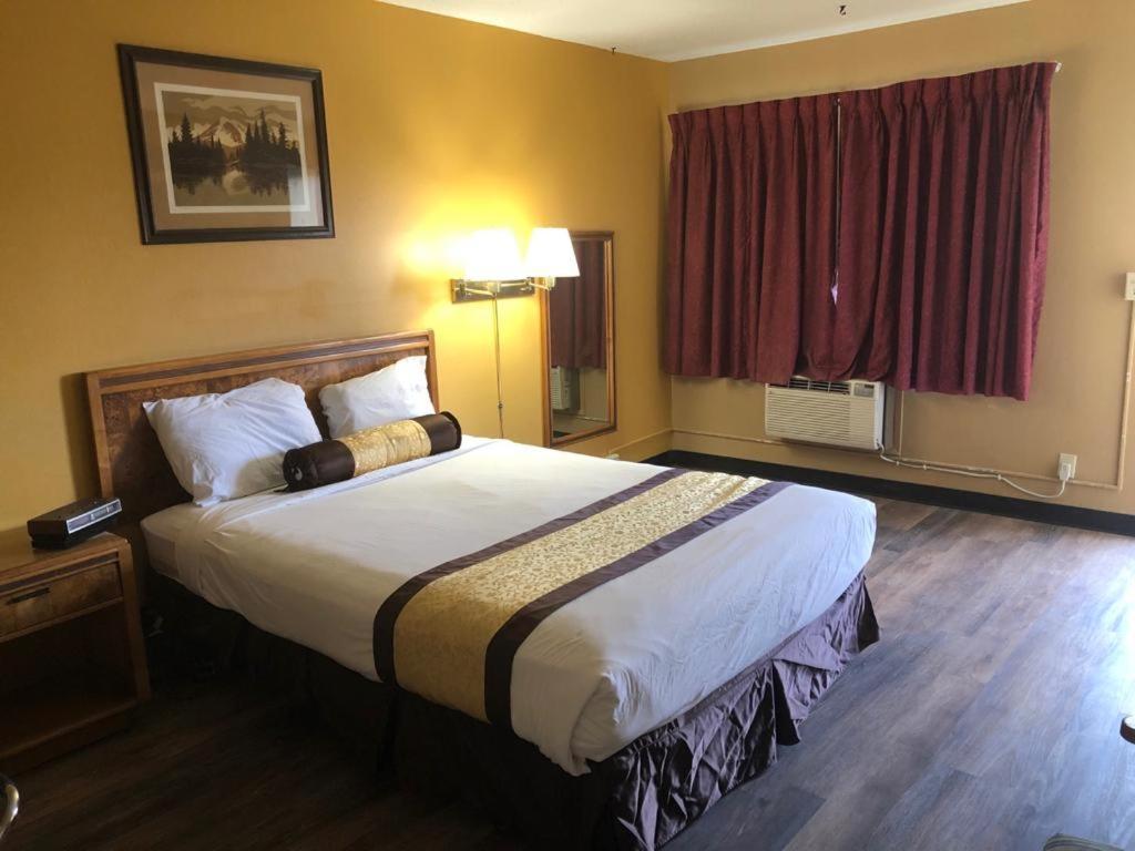 Knights Inn - Baker City photo 49