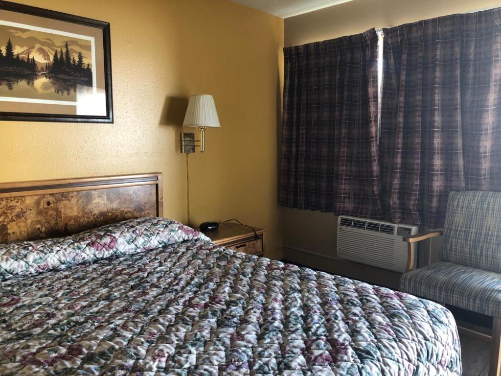 Knights Inn - Baker City photo 70