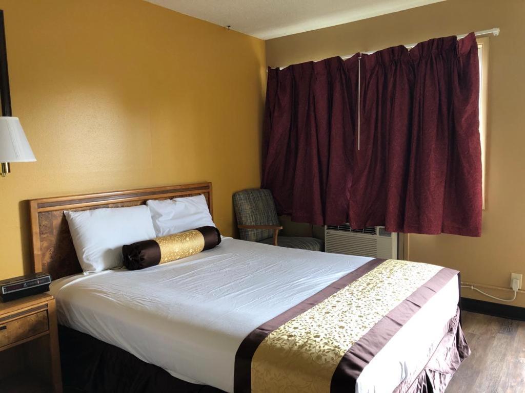 Knights Inn - Baker City photo 72
