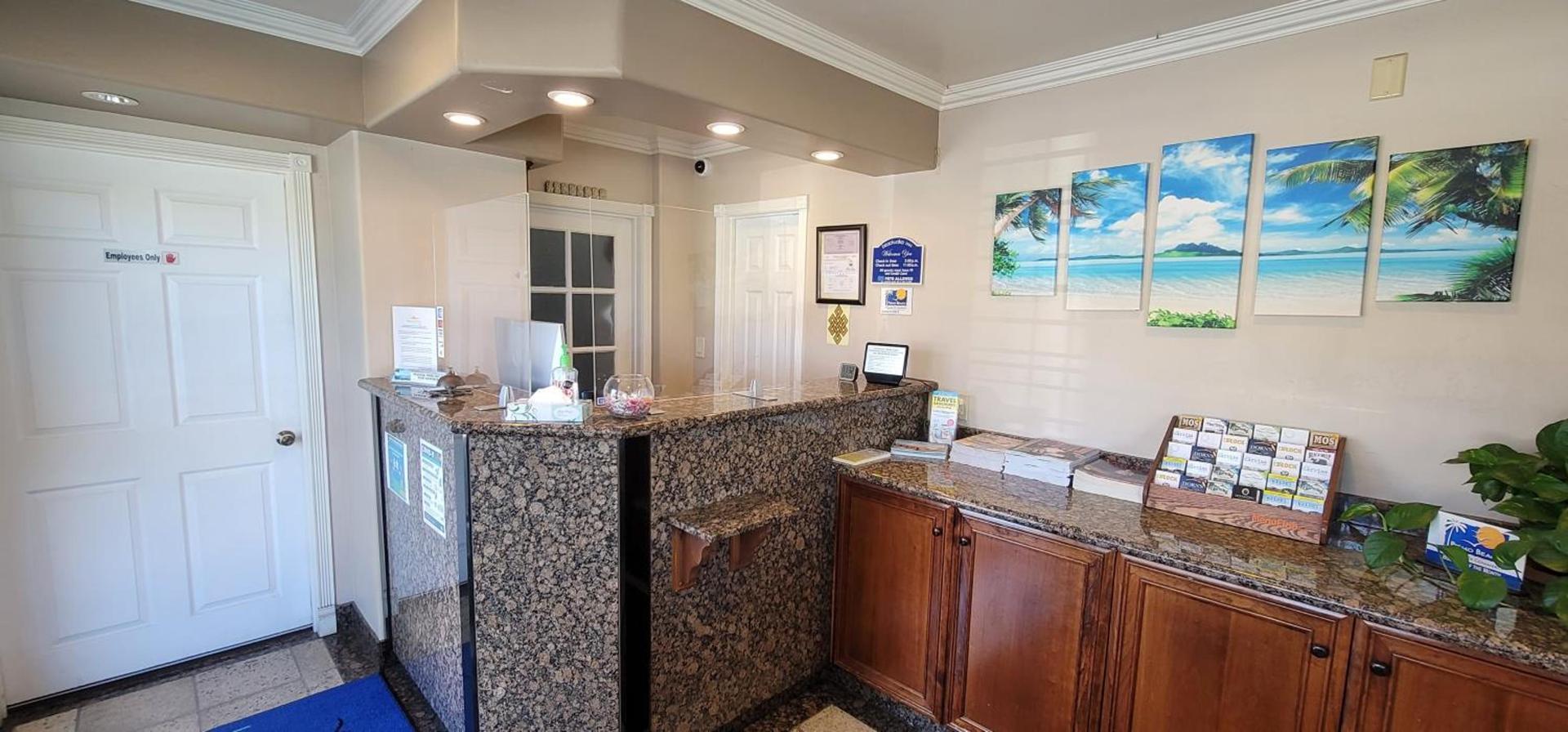 Beachwalker Inn & Suites photo 2
