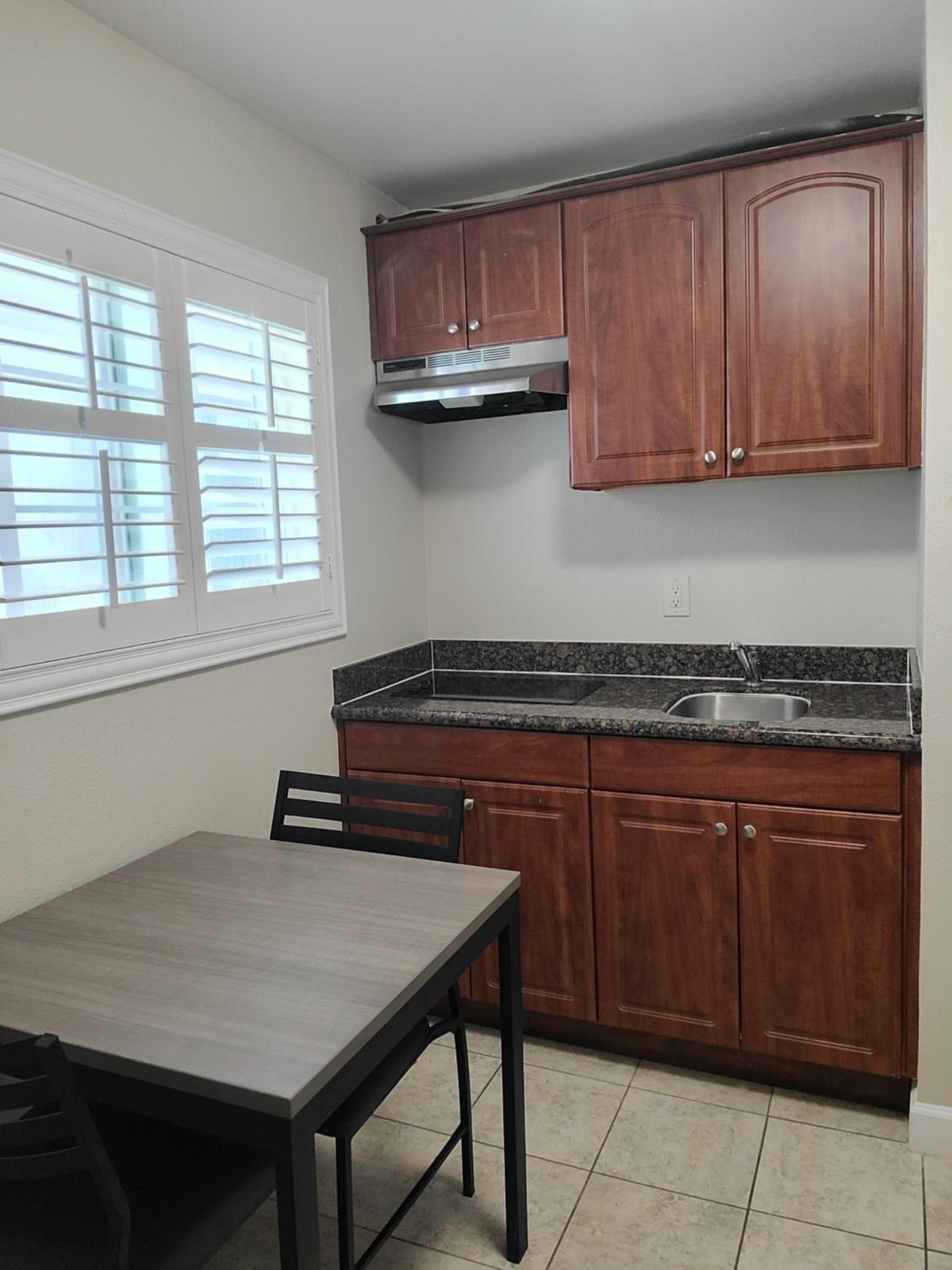 Beachwalker Inn & Suites photo 58