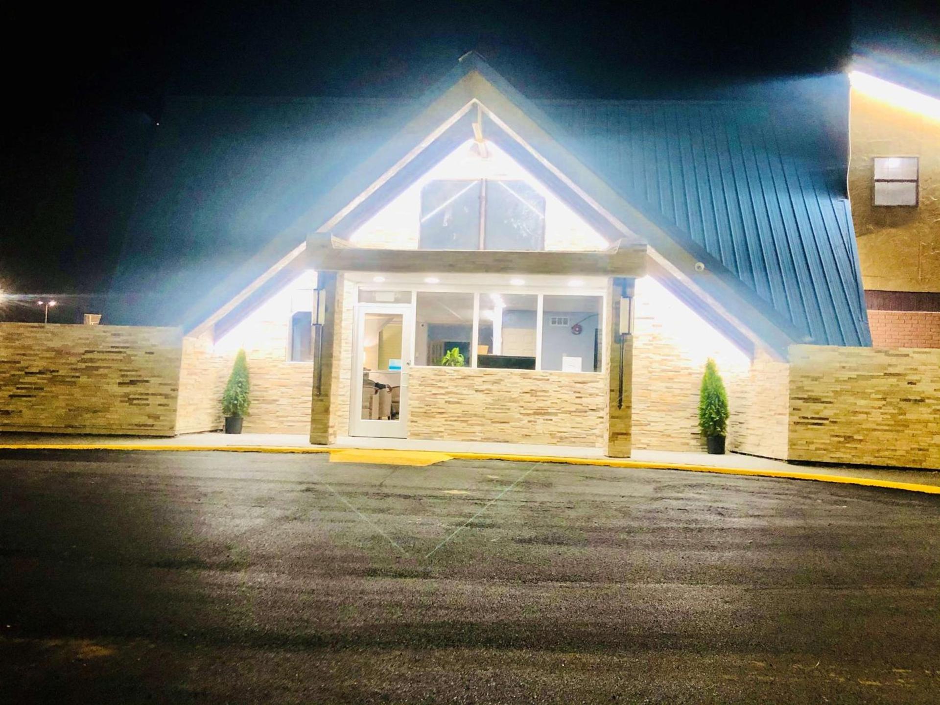 Econo Lodge Montgomery South I-65 photo 3