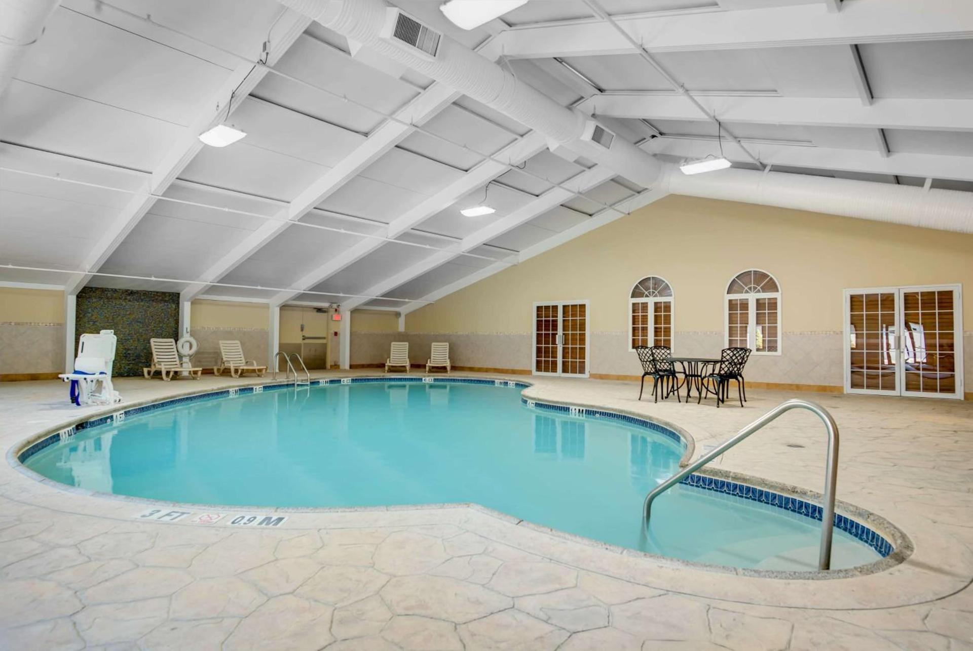 Days Hotel by Wyndham Toms River Jersey Shore photo 45