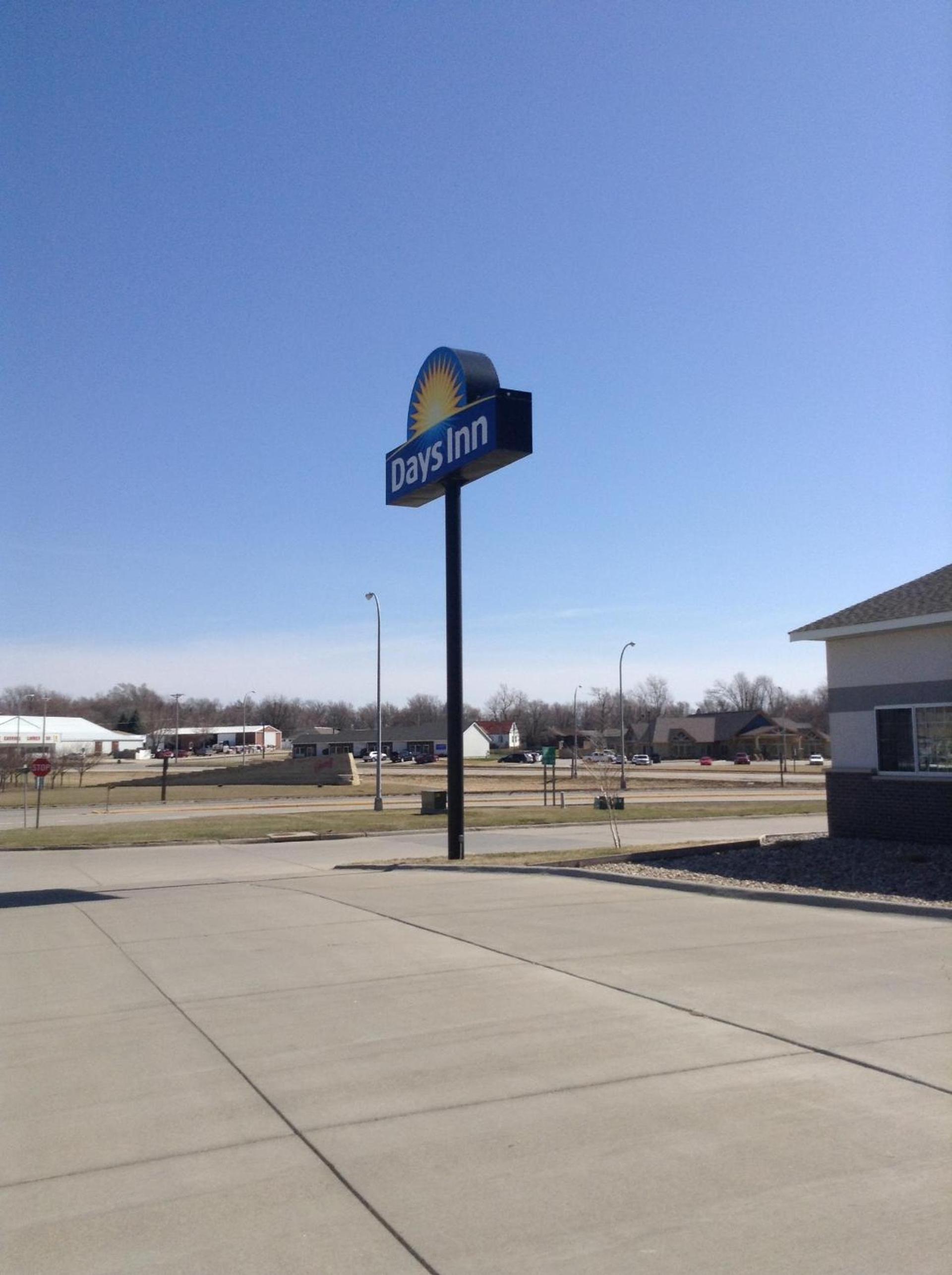 Days Inn by Wyndham Carroll photo 41