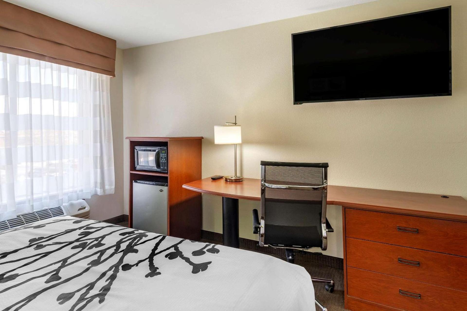 Sleep Inn & Suites Stockbridge Atlanta South photo 27